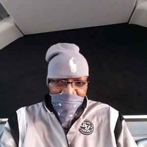 Meet your Posher, Charles